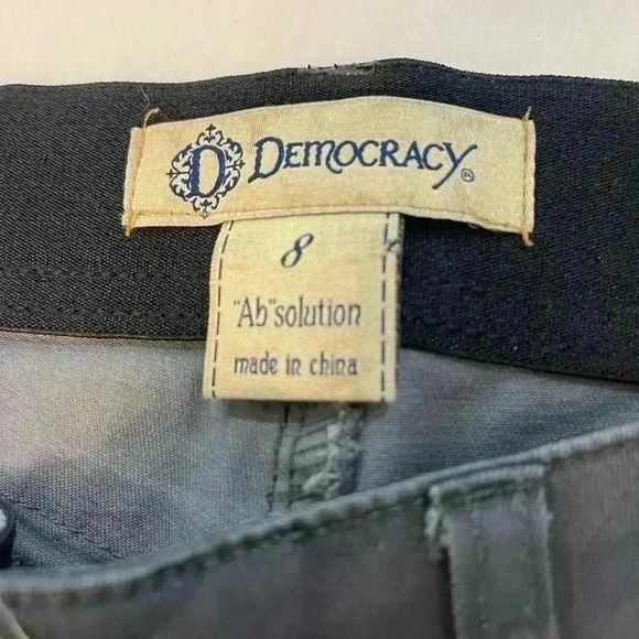 Democracy Abroad solution camo print pants size 8 and good condition army, green - Picture 6 of 8